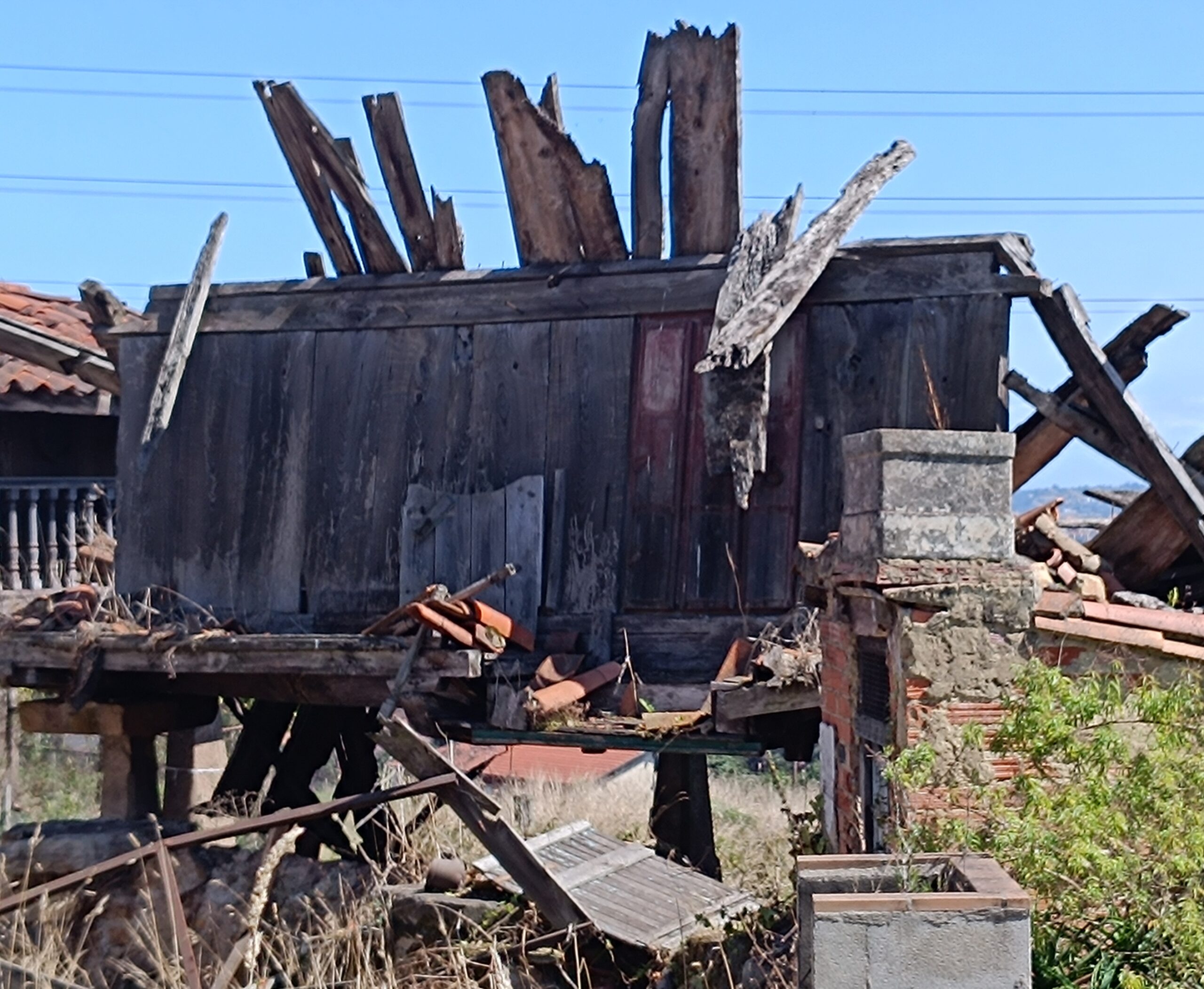 semeya-04.09.2025-4-horru.01.Zarracina-Puao-Xixón-2800×2300