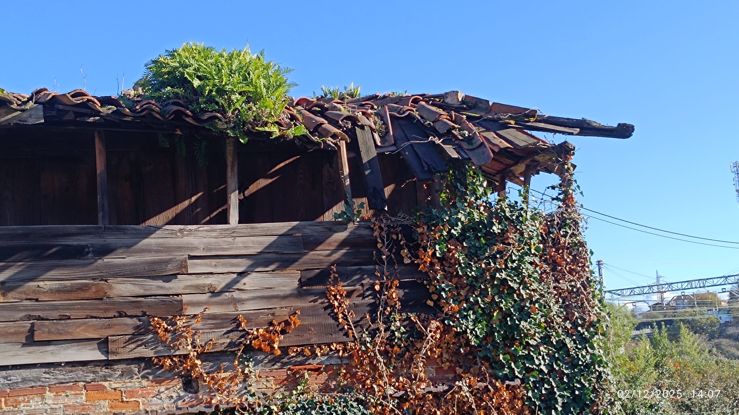 semeya-02.12.2025-10-horru.LaEstación-Llugo-Llanera-
