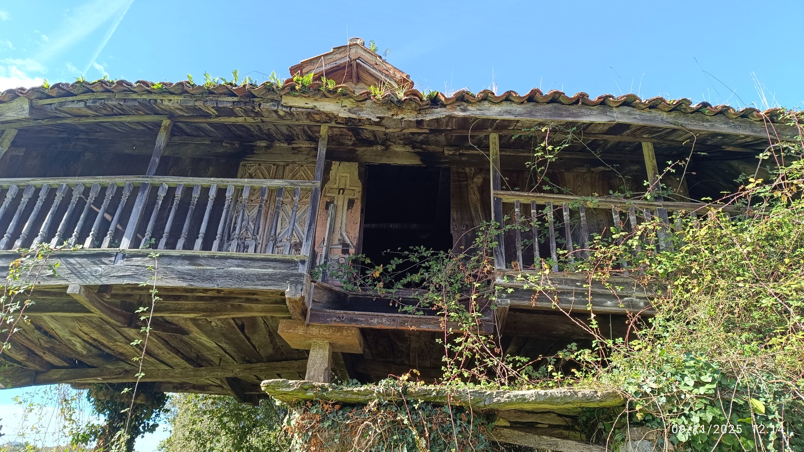 semeya-09.11.2025-8-panera.02.CasaBusto.Castiello-Llorgozana-Carreño-